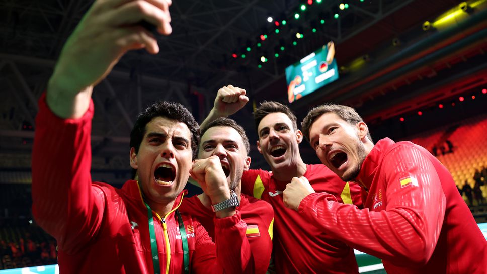 Марсел Гранойерс и Педро Мартинес изпратиха Испания на финала за