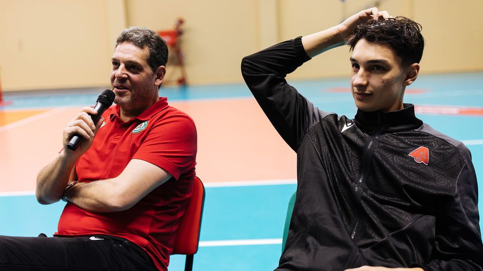 Старши треньорът на Локомотив Новосибирск Пламен Константинов говори след победата