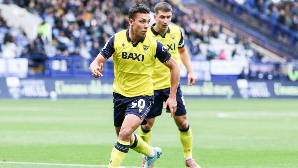 Оксфорд взе точка от един от лидерите, Кръстев влезе като резерва