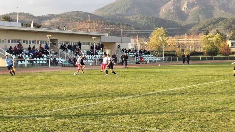 Асеновец Асеновград няма да изиграе последната си договорена приятелска среща