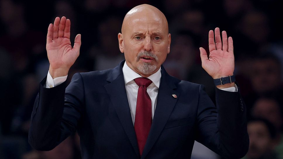 Старши треньорът на Цървена звезда Саша Обрадович направи традиционните си