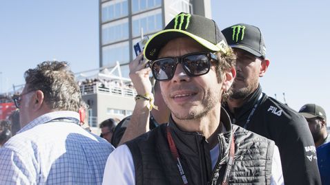  Валентино Роси стана и фабричен водач на БМВ 