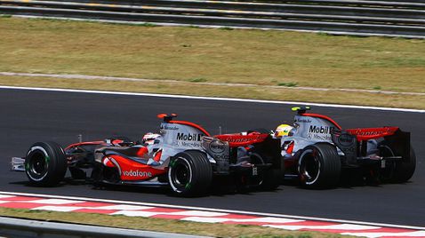  Марк Слейд: През 2007 в Макларън нямаше поддръжка за Алонсо 