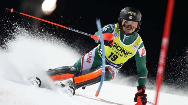 Най дбрият български скиор алпиец Алберт Попов направи много силен първи манш