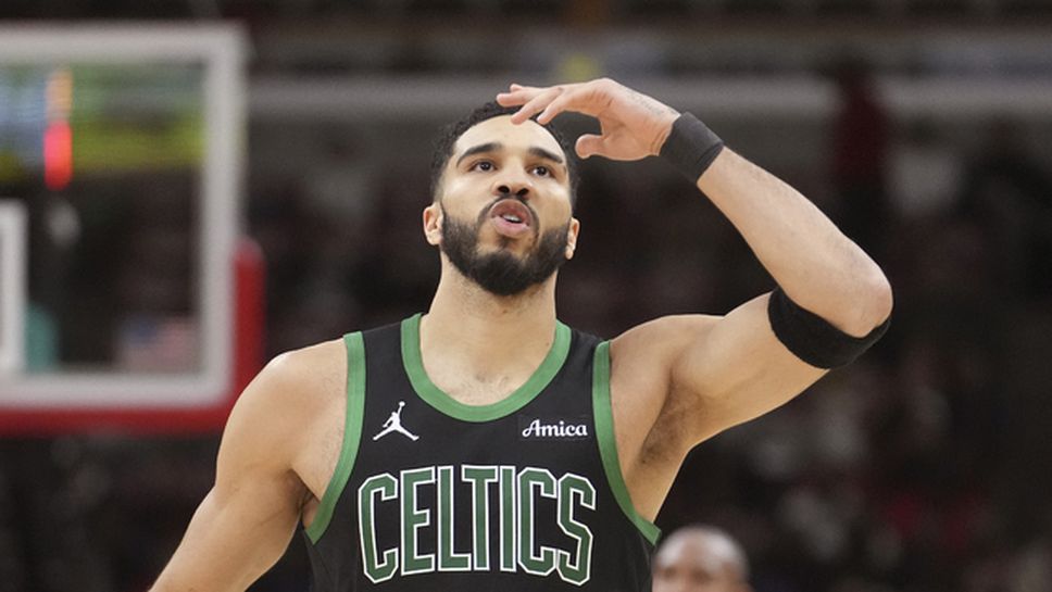 Джейсън Тейтъм реализира 43 точки за победата на Бостън над Чикаго