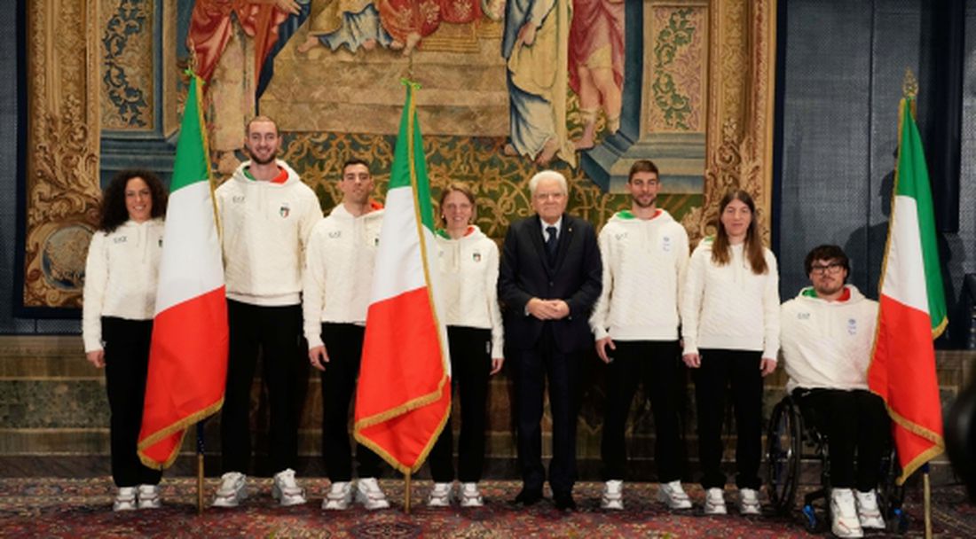Четиримата италиански знаменосци за ЗОИ в Милано и Кортина получиха флага на страната от президента Серджо Матарела