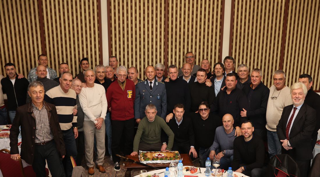 ЦСКА организира коледен обяд за ветераните