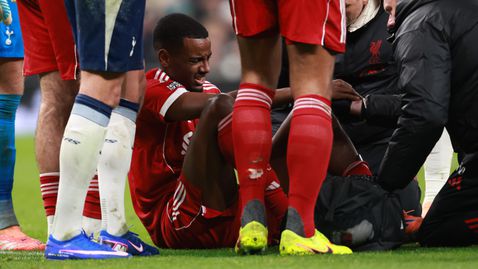 Ливърпул потвърди ужасната новина за Исак