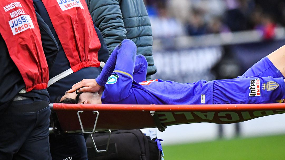 Минамино е със скъсани връзки, пропуска Мондиала