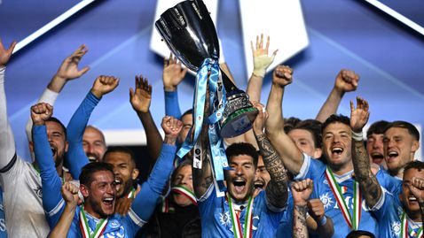 Нерес блесна и донесе на Наполи невиждан от времето на Марадона дубъл