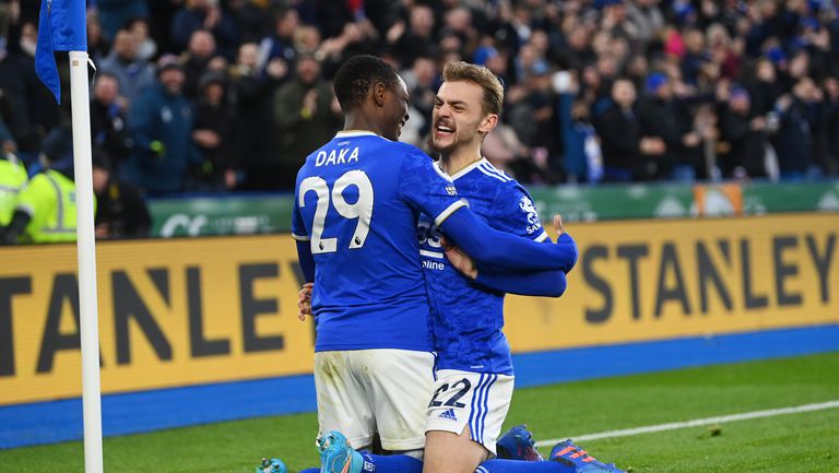  Лестър поведе, само че за малко не загуби още веднъж 