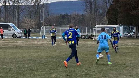  В Академик (Свищов) обезпокоени от неприятен терен и ялова офанзива 