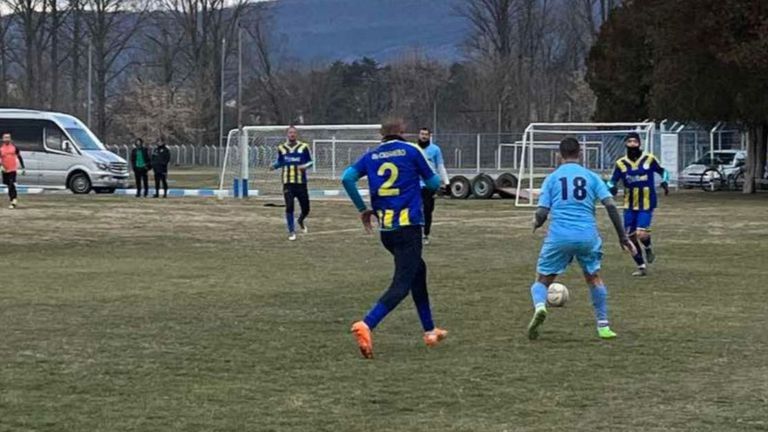 Утре Академик Свищов играе в Павликени срещу едноименния тим Двубоят