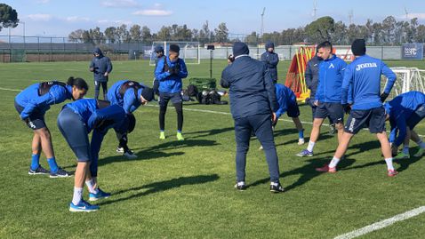  Девет от Левски упражняваха в почивния си ден 