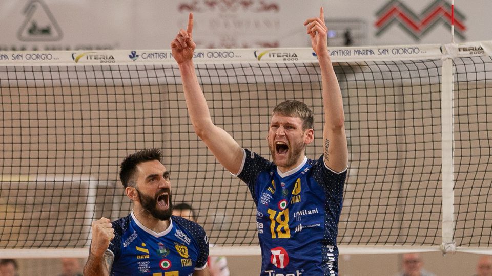 Симон Хирш дебютира с 14 точки и победа за новия си клуб в Италия