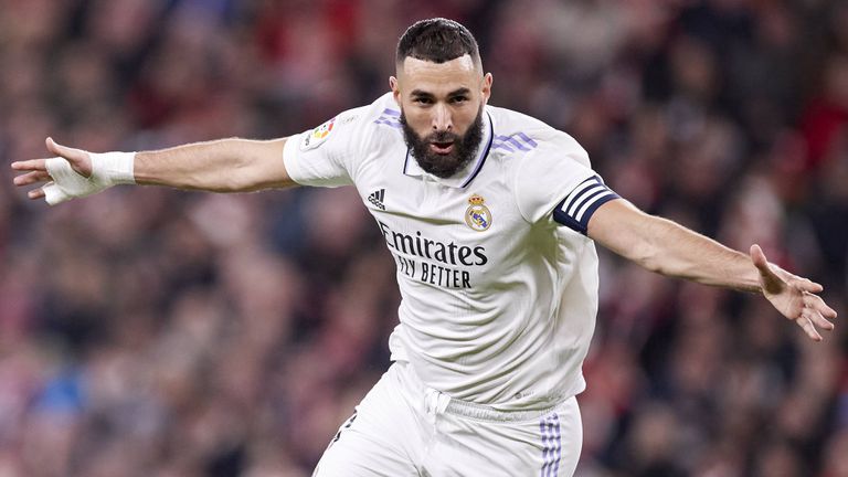 Нападателят на Реал Мадрид Карим Бензема настигна легендата Раул