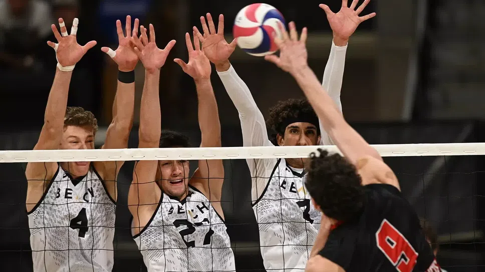 Лазар Бучков впечатли в САЩ с 11 блока за победа на Лонг Бийч