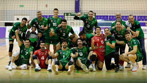 Ерик Стоев дебютира за Алмерия с победа