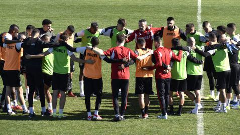 Локо (Пловдив) тренира в пълен състав