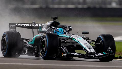 ФИА и производителите не намериха решение за спорните двигатели на Мерцедес