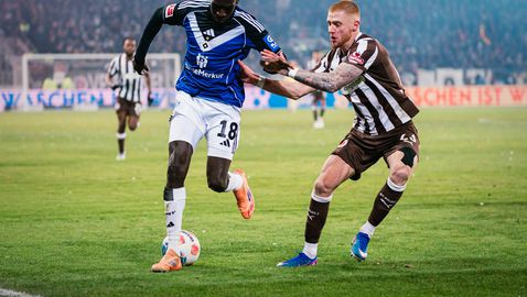 Без голове в дербито на Хамбург