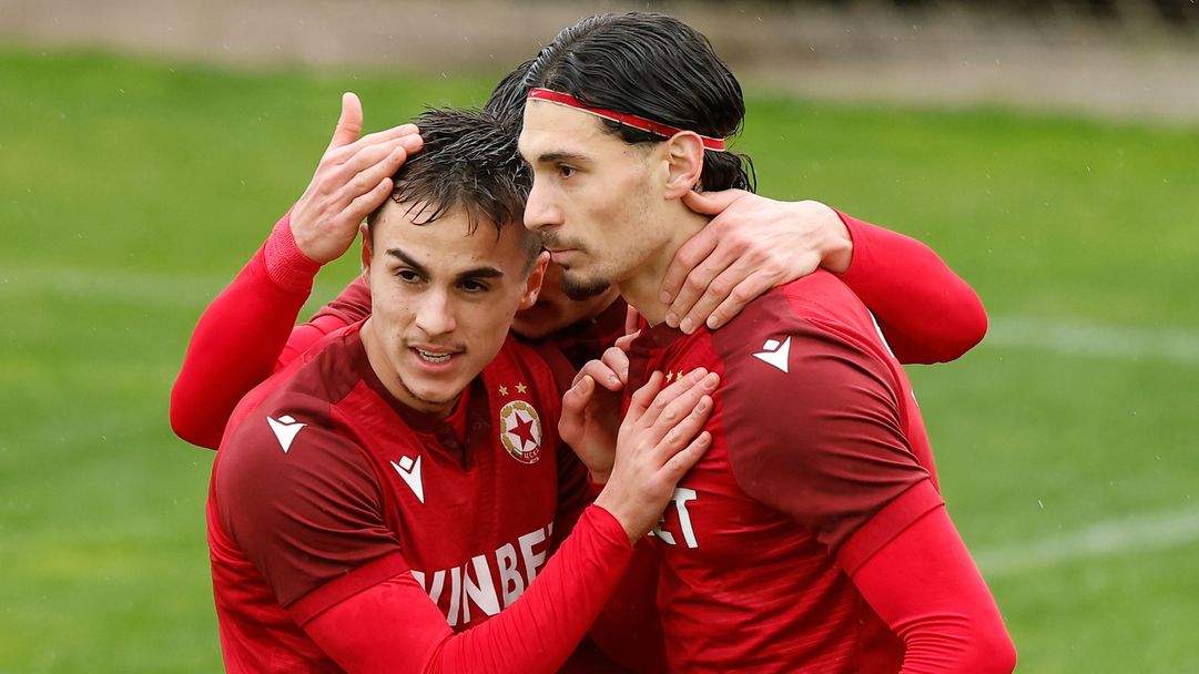 ЦСКА върна крило в Албания