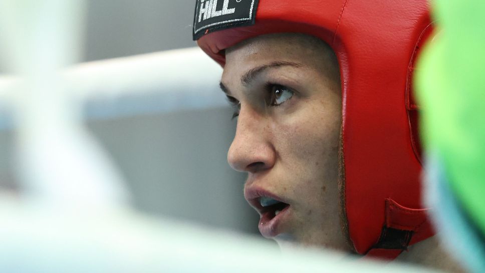 Станимира Петрова срази унгарка на Европейското по бокс