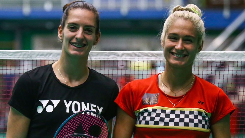 Стефани Стоева и Габриела Стоева загубиха в първия кръг на турнира от сериите Супер 750 по бадминтон в Одензе