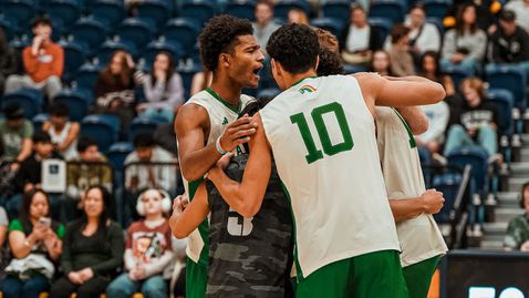 Титрийски заби 21 точки, Хавай с успех №12 в САЩ