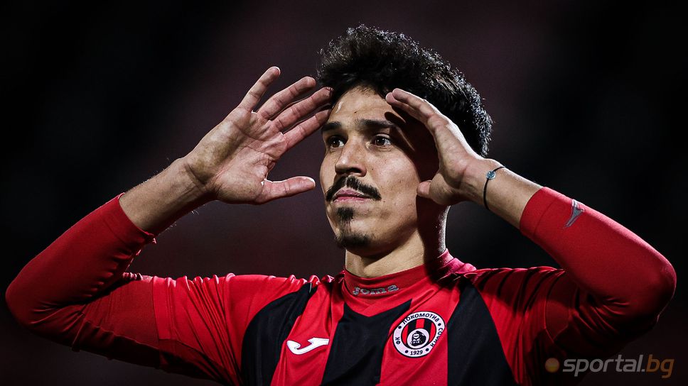 Левски се чуди за голмайстора на Локо (София)