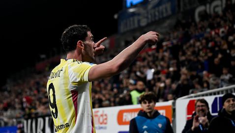 Влахович се завърна ударно сред титулярите и донесе победата на Юве над Каляри