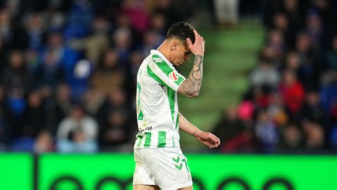 Голяма глупост на Антони опорочи поредния му отличен двубой