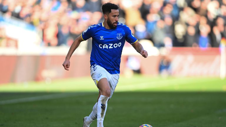 Крилото на Андрос ще пропусне всички мачове до края на