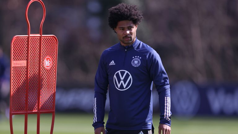  Гнабри отпадна за мачовете на Германия 