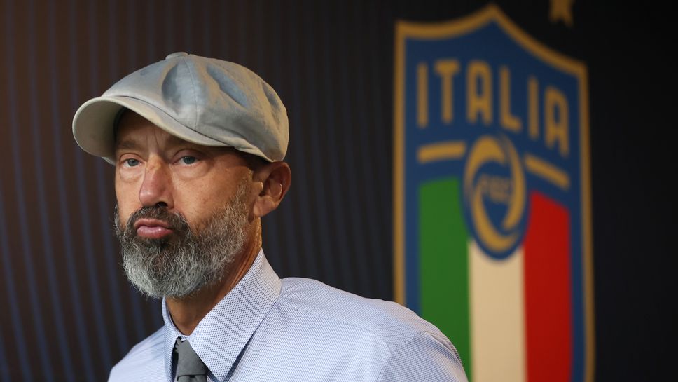 Италия ще почете Виали срещу Англия чрез фланелката си
