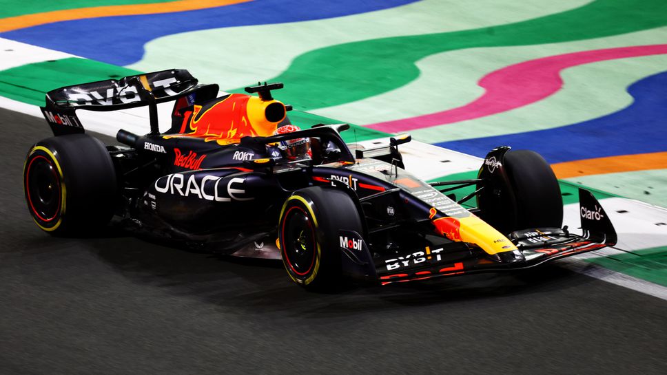 Верстапен иска Ред Бул да се фокусира върху надеждността на RB19