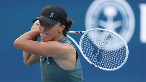 Ига Швьонтек се раздели с треньора си след ранното отпадане в Маями