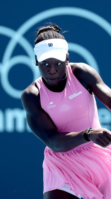 Виктория Мбоко елиминира Мира Андреева в Маями