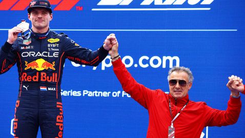 Жан Алези призова феновете да подкрепят Ферари