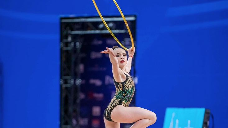 Стилияна Николова със злато, бронз за Ева Брезалиева на обръч на СК в Баку