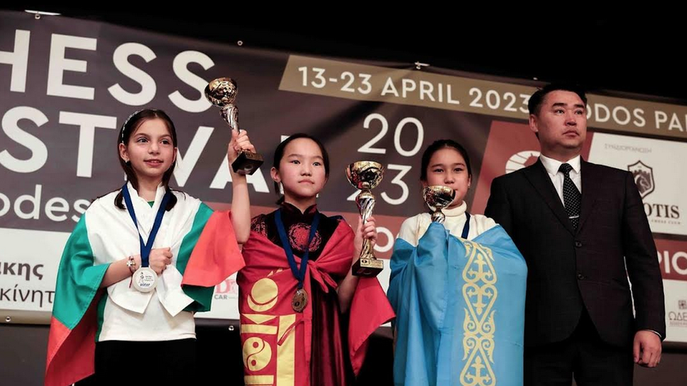 Александра Пехливанова стана ученическа световна вицешампионка по шахмат