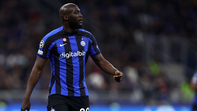 Интер се представя трагично последните седмици в Серия А Нерадзурите