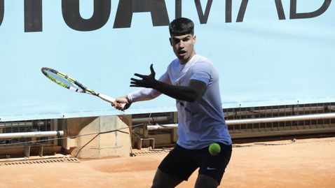 Алкарас, Рубльов и Хуркач се класираха за осминафиналите на тенис турнира в Мадрид