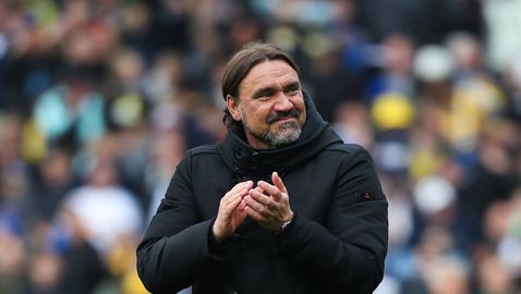  Лийдс изненадващо се разделя с мениджъра, който им завоюва промоция? 