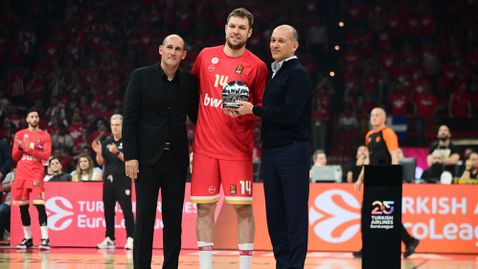 Везенков е играч на мача с Реал Мадрид, българинът взе и друга награда