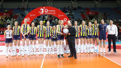 Христина Вучкова, Елица Атанасийевич и Фенербахче със сребро в Турция
