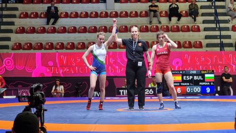 Олга Попова започна Европейското по борба със забележителен обрат