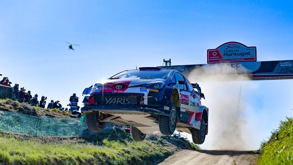 Елфин Евънс с първа победа за сезона във WRC