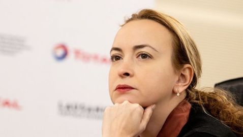 Стефанова с първа победа на турнира Гран При на ФИДЕ в Гибралтар