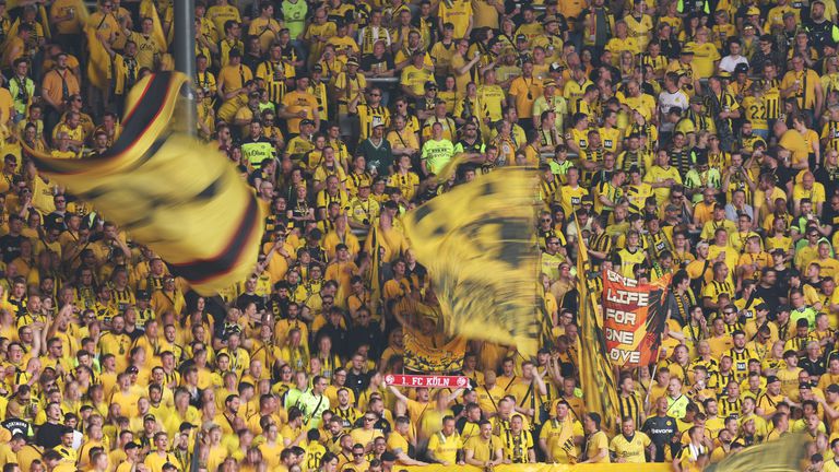 В германския град Дортмунд очакват поне 200 хиляди футболни запалянковци